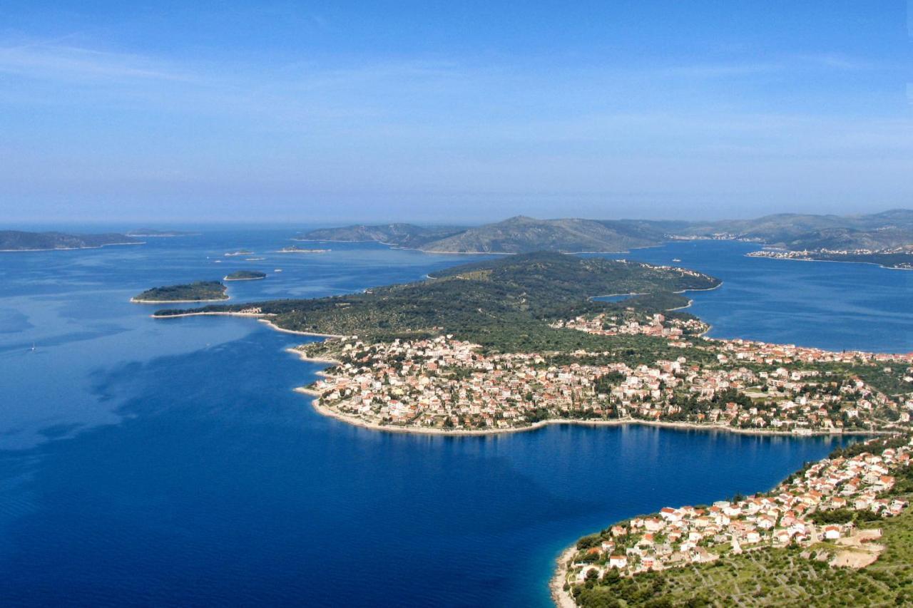 Apartments By The Sea Businci, Ciovo - 9450 Trogir Exteriér fotografie